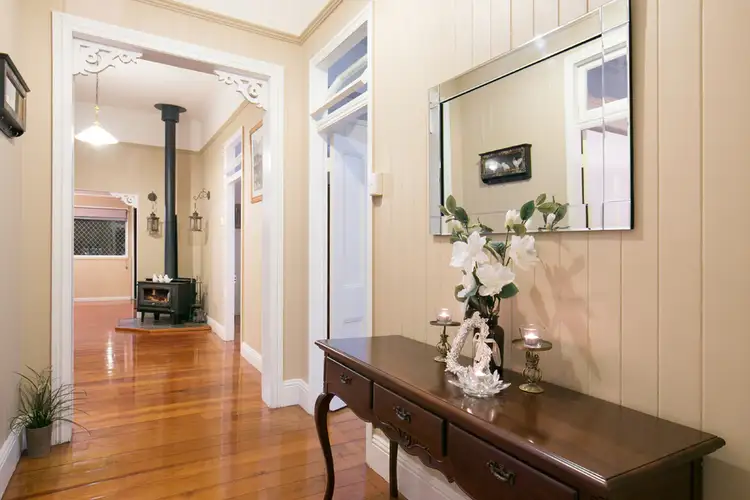 6 Hals Place, Cornubia QLD 4130