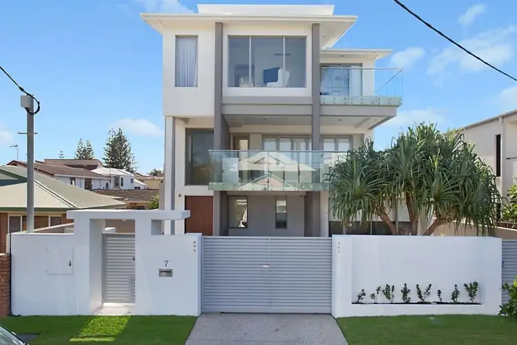 7 Hilda Street, Mermaid Beach QLD 4218