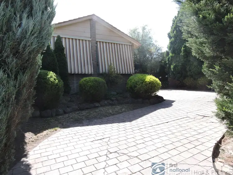 Second view of Homely house listing, 4 Clifton Way, Endeavour Hills VIC 3802