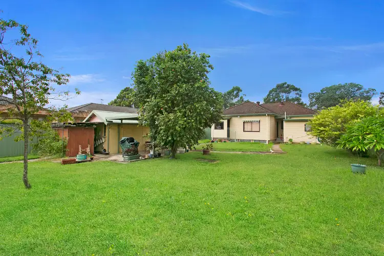 41 Ogilvy Street, Peakhurst NSW 2210