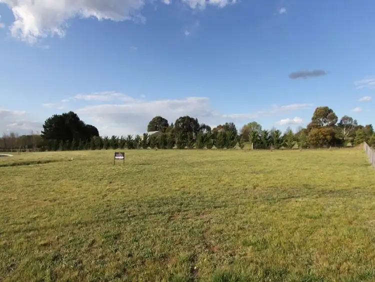4 Waterfront Place, Goulburn NSW 2580