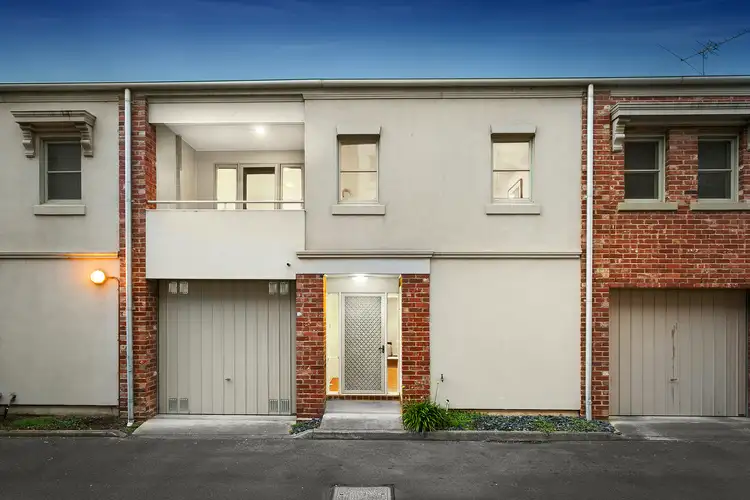 14/162 Stockmans Way, Kensington VIC 3031
