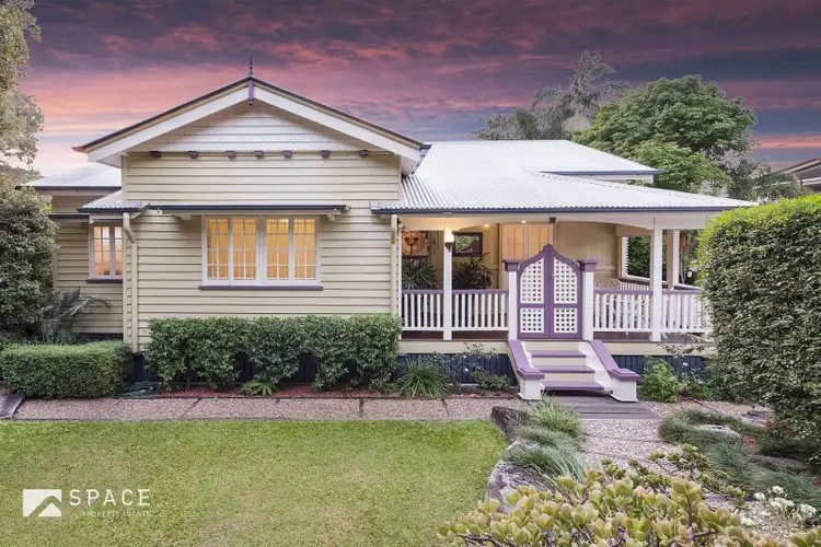 118 Empress Terrace, Bardon QLD 4065