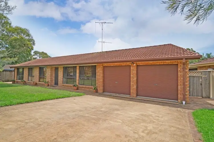 14 Farrendon Place, Mount Annan NSW 2567