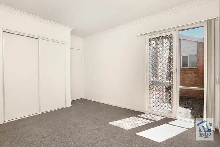 Sixth view of Homely house listing, 11 Tintern Loop, Hillside VIC 3037