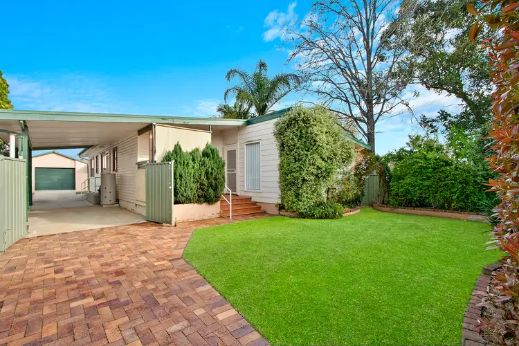 8 Douglas Street, Richmond NSW 2753