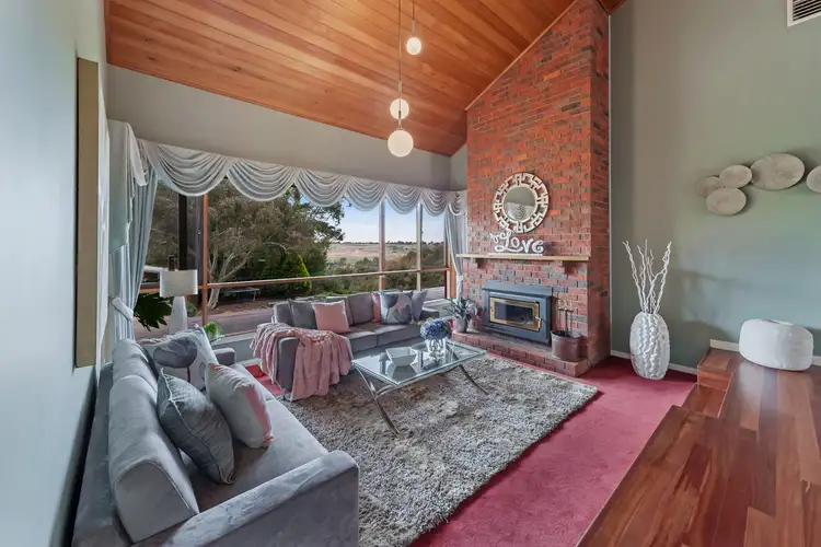 Third view of Homely house listing, 4 Banksia Court, Sunbury VIC 3429