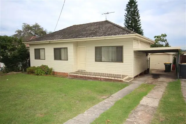 11 Scott Street, Campbelltown NSW 2560