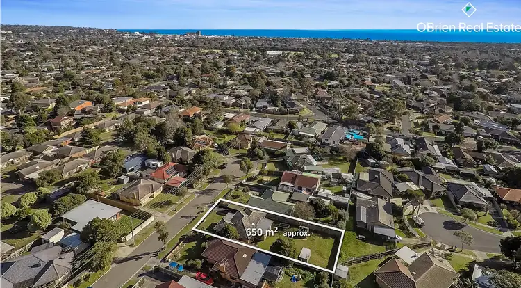 4 Mirang Court, Frankston VIC 3199