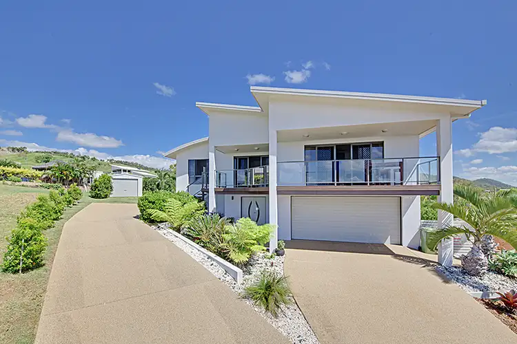 16 Barrington Court, Pacific Heights QLD 4703