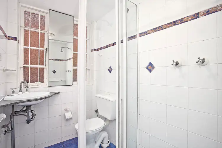 Fifth view of Homely apartment listing, 1/128 Francis Street, Bondi NSW 2026