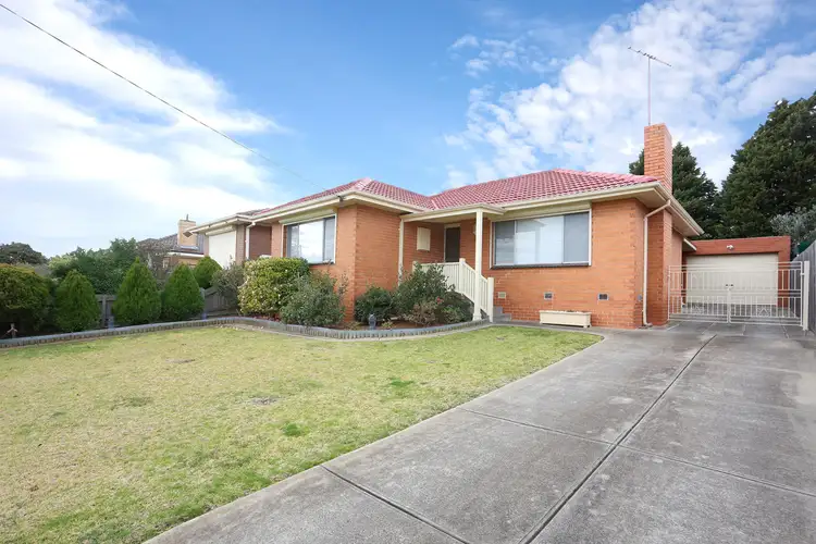18 Freeland Grove, Jacana VIC 3047