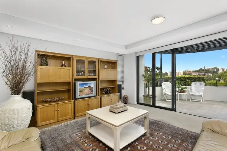 Third view of Homely apartment listing, 3/3 Benelong Crescent, Bellevue Hill NSW 2023