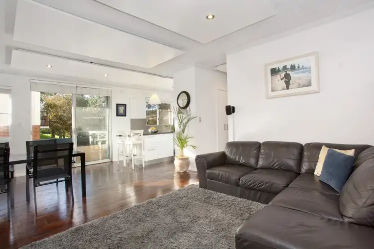 Unit 2/96 Crown Road, Queenscliff NSW 2096