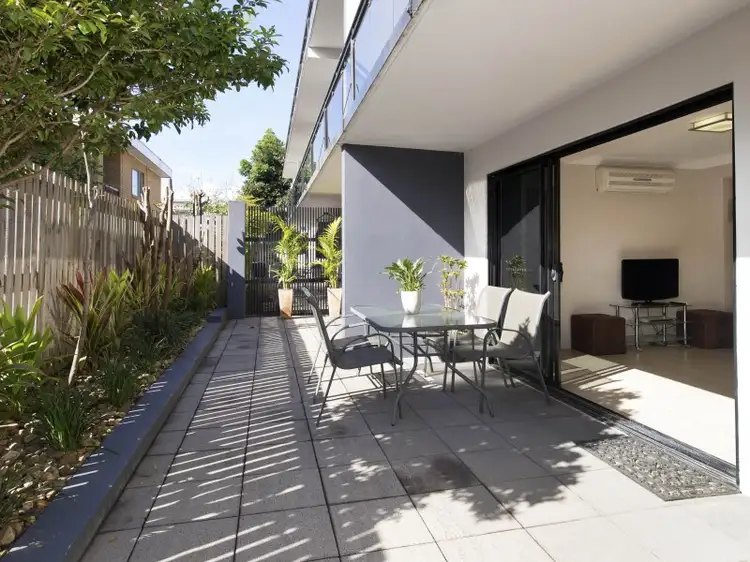 Fifth view of Homely unit listing, Unit 1/204 Wellington Road, East Brisbane QLD 4169