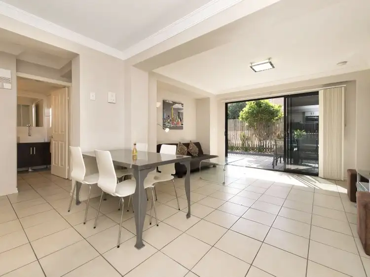 Unit 1/204 Wellington Road, East Brisbane QLD 4169