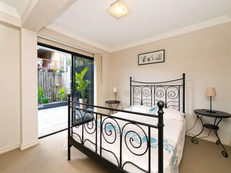 Sixth view of Homely unit listing, Unit 1/204 Wellington Road, East Brisbane QLD 4169