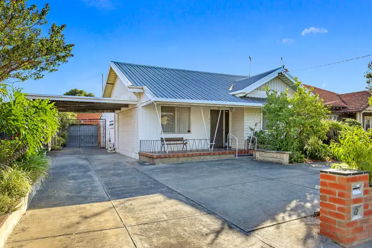 5 Boldrewood Parade, Reservoir VIC 3073