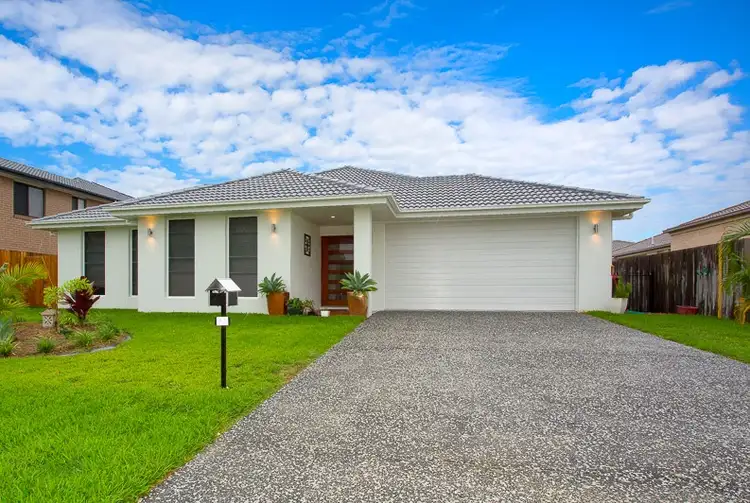 62 Sandheath Place, Ningi QLD 4511