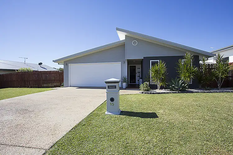 15 Red Emperor Way, Lammermoor QLD 4703