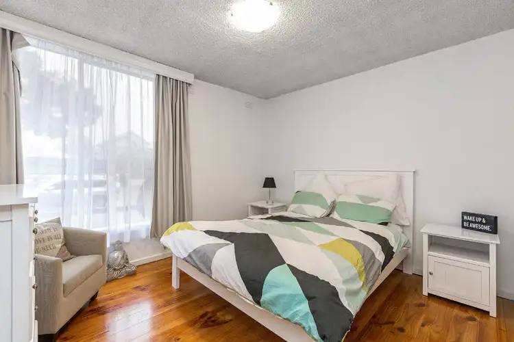 2/13 Stephen Street, Yarraville VIC 3013