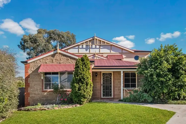 11 Gledhill Rise, Kangaroo Flat VIC 3555