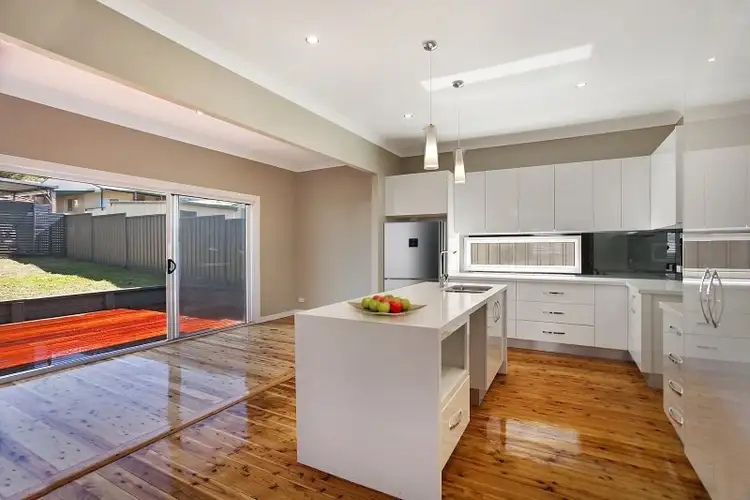 12 Clarence Road, New Lambton NSW 2305