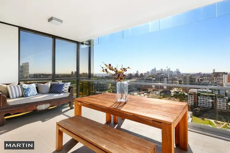 2112/20 Gadigal Avenue, Zetland NSW 2017