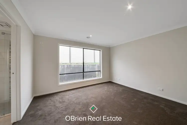 Sixth view of Homely house listing, 2 Water Cress Court, Drouin VIC 3818