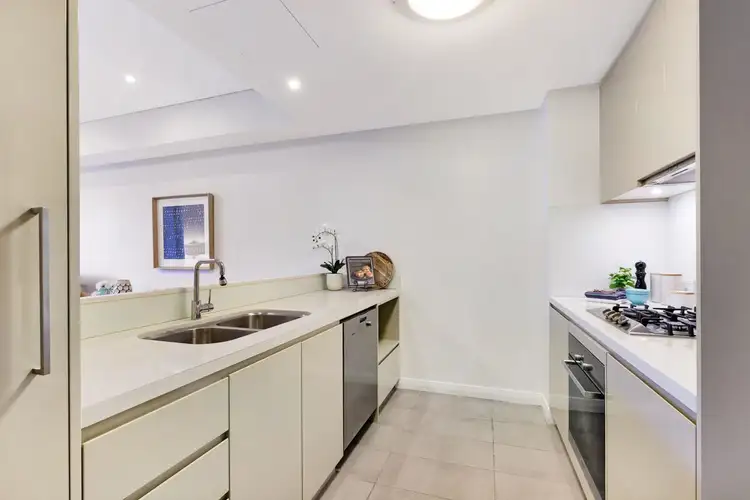 Third view of Homely apartment listing, 6/2-6 Clydesdale Place, Pymble NSW 2073