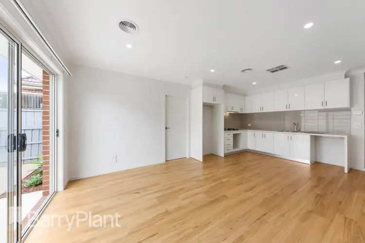 Sixth view of Homely unit listing, 3/7 James Street, St Albans VIC 3021