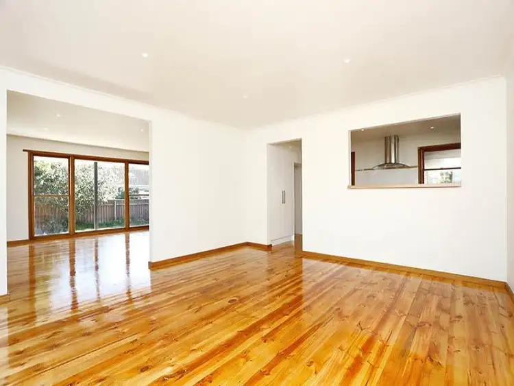 4 Sinclair Street, Somerville VIC 3912