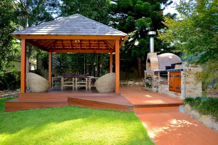 19 Grevillea Grove, Heathcote NSW 2233