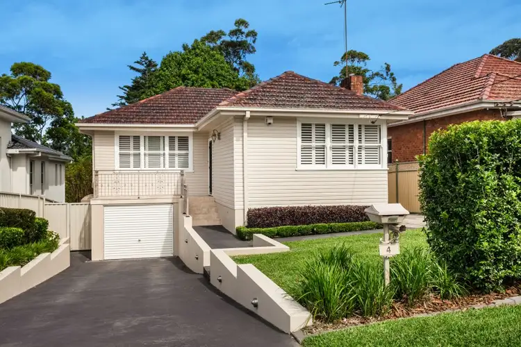 4 Byrarong Avenue, Mangerton NSW 2500