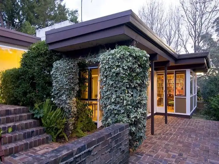 74 Ku-ring-gai Avenue, Turramurra NSW 2074