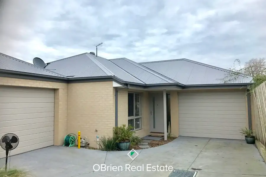 Main view of Homely unit listing, 2/17 Burns Street, Frankston VIC 3199