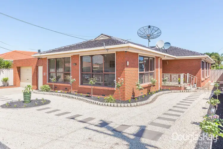 211 Hall Street, Sunshine West VIC 3020