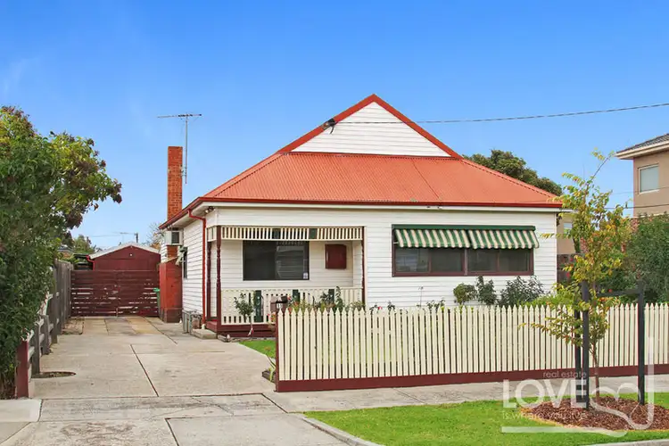 11 Elsey Road, Reservoir VIC 3073