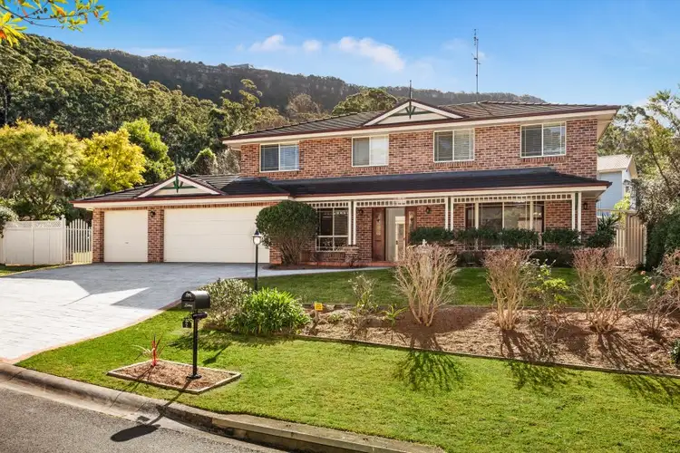2 Parkwood Grove, Thirroul NSW 2515
