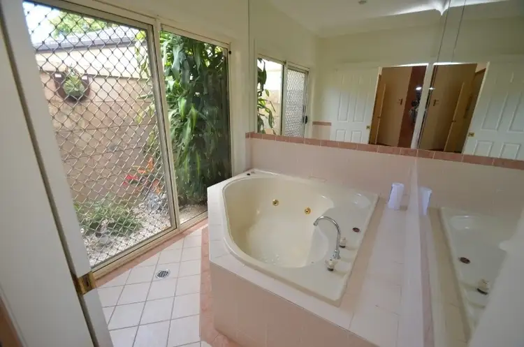 Sixth view of Homely house listing, 30 Dalloway Court, Arundel QLD 4214