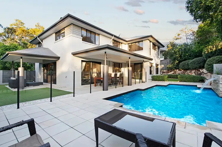 6 Country Club Drive, Albany Creek QLD 4035