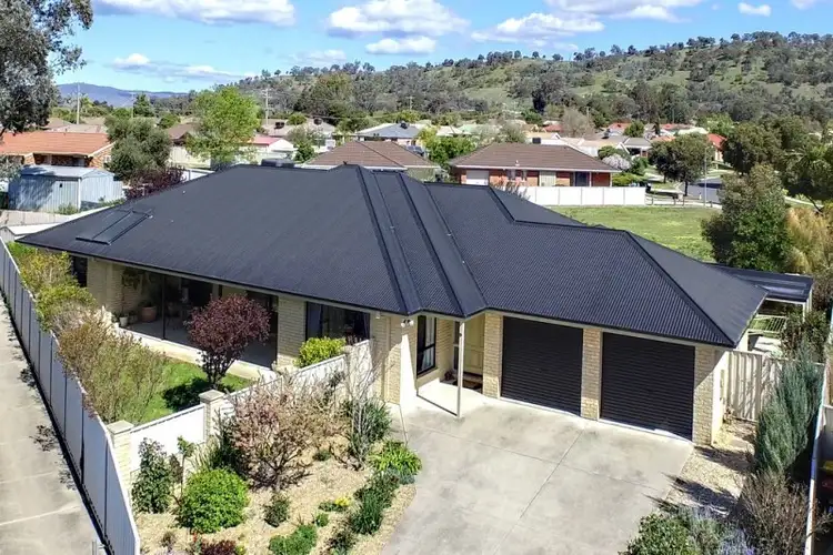 Second view of Homely house listing, 10 Wren Court, Wodonga VIC 3690