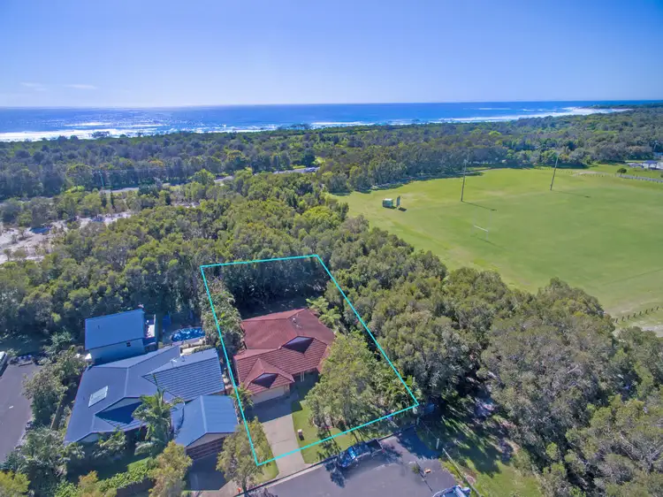 11 Forest Oak Crescent, Cabarita Beach NSW 2488