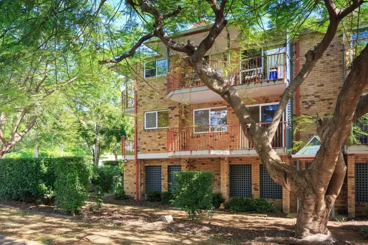 Main view of Homely unit listing, 1/19 Whitmore Street, Taringa QLD 4068