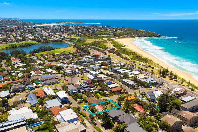 Main view of Homely house listing, 4 Beverley Place, Curl Curl NSW 2096