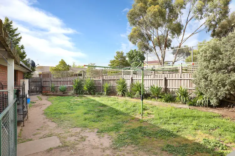Sixth view of Homely house listing, 11 Eildon Court, Meadow Heights VIC 3048