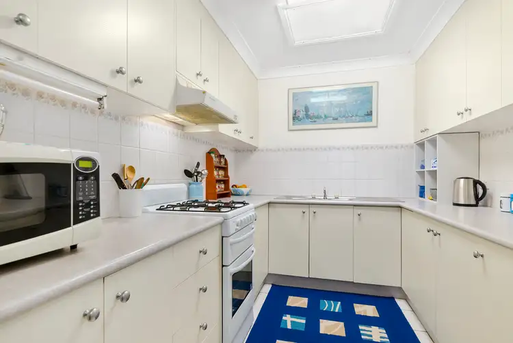 Third view of Homely villa listing, 6/74 Cawley Street, Bellambi NSW 2518