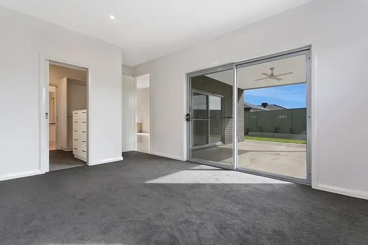 Fifth view of Homely house listing, 7 Cabernet Drive, Maiden Gully VIC 3551