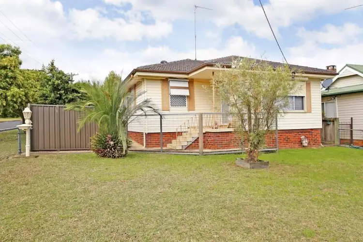 9 Purcell Street, Elderslie NSW 2570