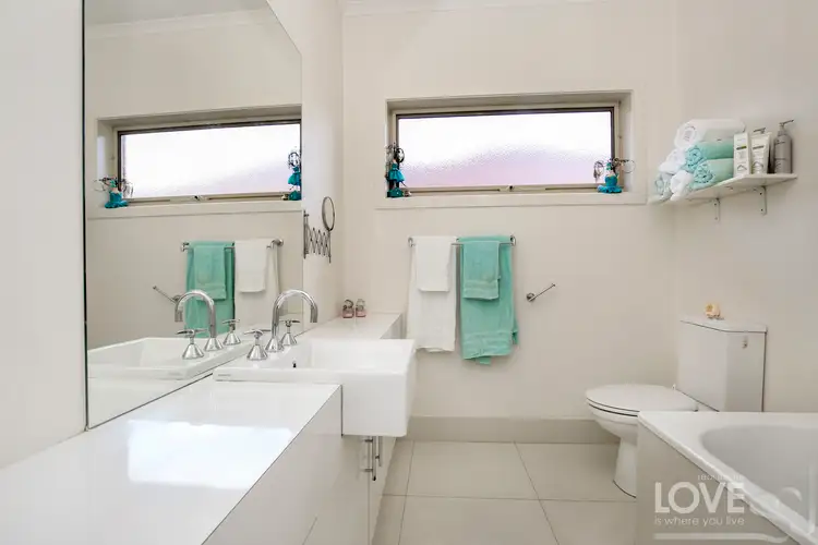Fifth view of Homely unit listing, 1/146 St Vigeons Road, Reservoir VIC 3073